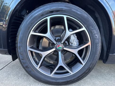 Used 2020 Alfa Romeo Stelvio Ti image 14