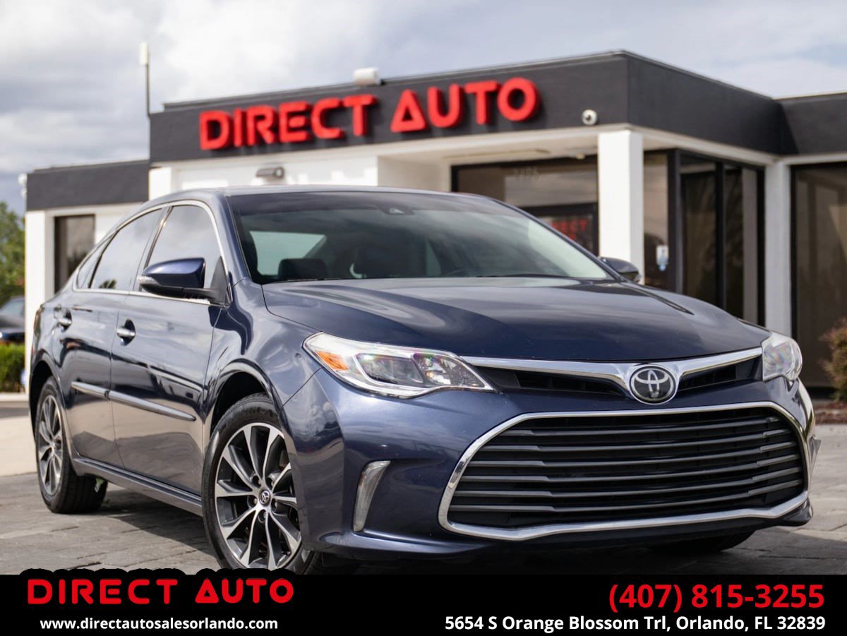 Used 2017 Toyota Avalon XLE w/ Carpet Mat Package FWD image 1