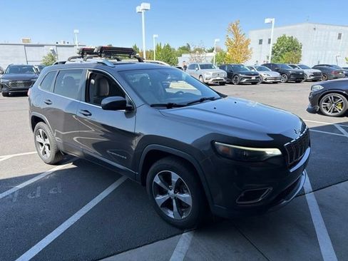 Used 2019 Jeep Cherokee Limited AWD/4WD image 2
