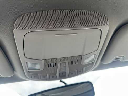 Used 2014 Ford Fusion SE w/ Equipment Group 202A FWD image 19