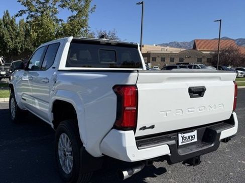 New 2025 Toyota Tacoma SR5 image 9