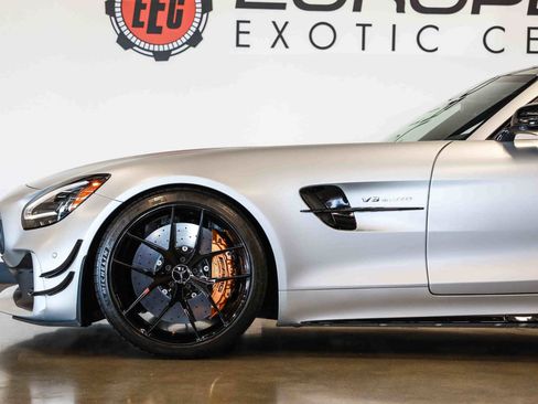 Used 2020 Mercedes-Benz AMG GT R image 17