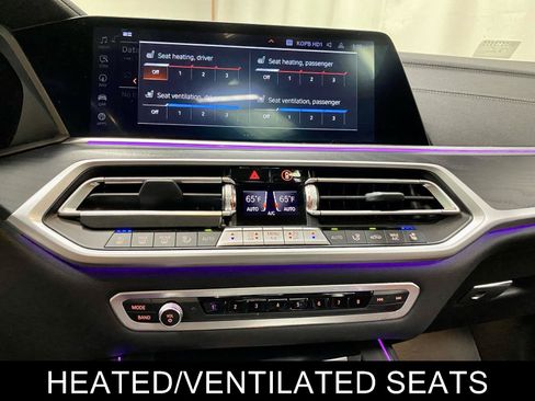 Used 2022 BMW X7 M50i AWD/4WD image 31