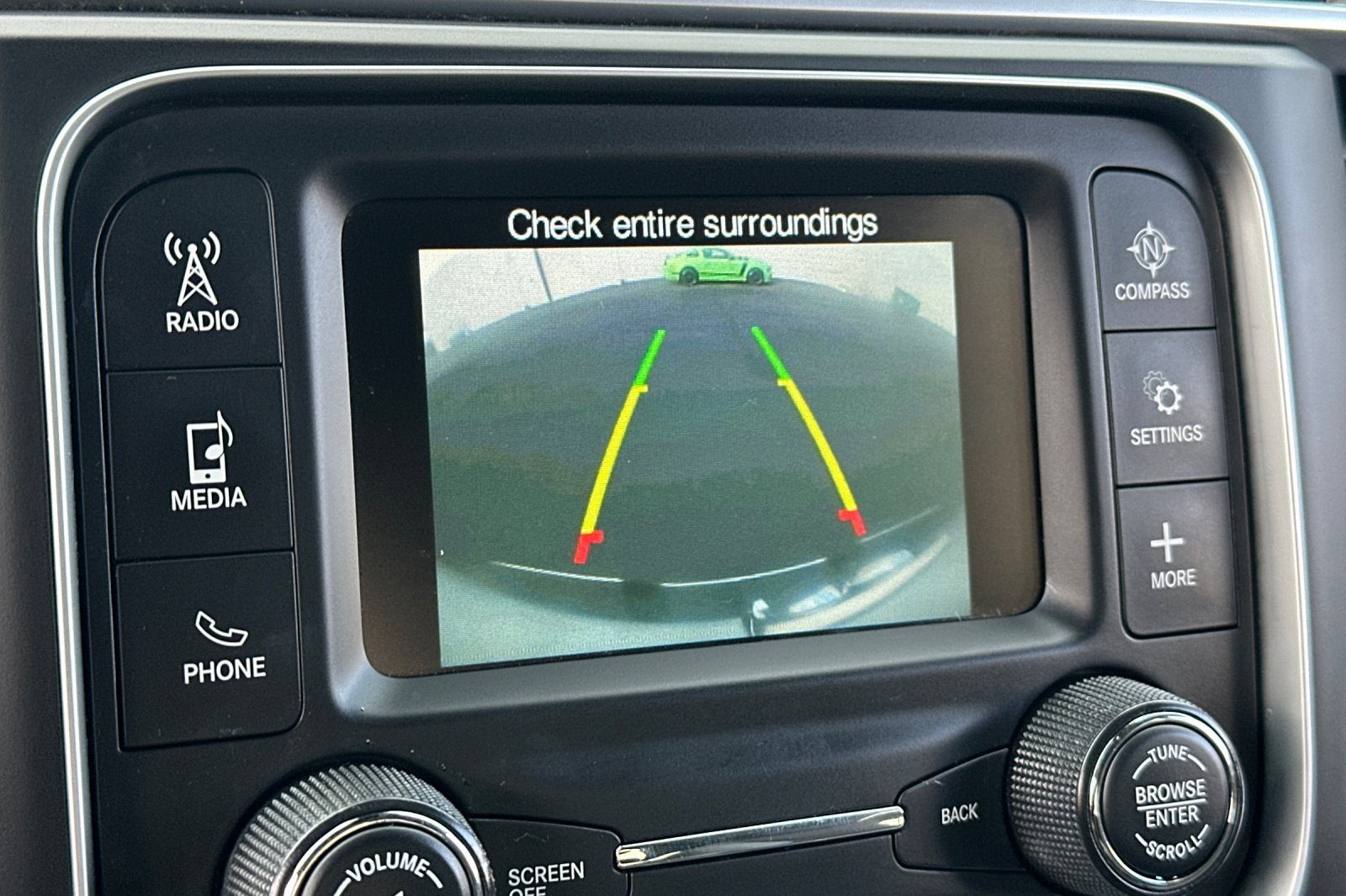 Used 2018 RAM 1500 Classic SLT AWD/4WD image 26