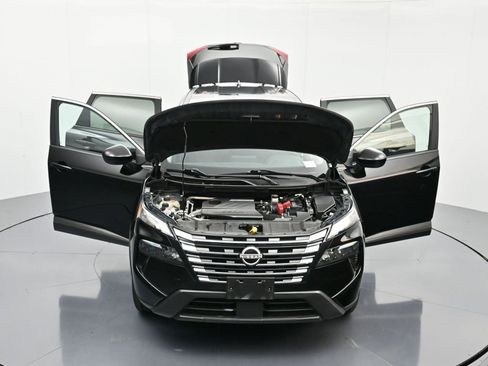 Used 2024 Nissan Rogue SV image 46