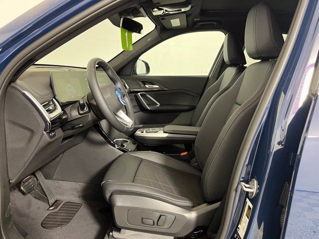 Used 2026 BMW X1 xDrive28i w/ Convenience Package AWD/4WD image 12