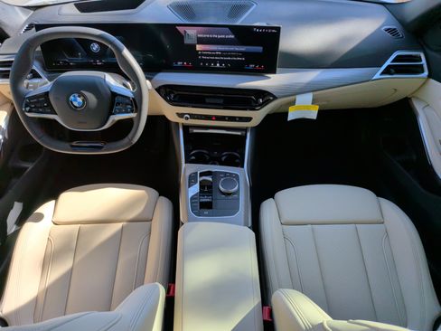 Used 2026 BMW 330i Sedan w/ Premium Package RWD image 18