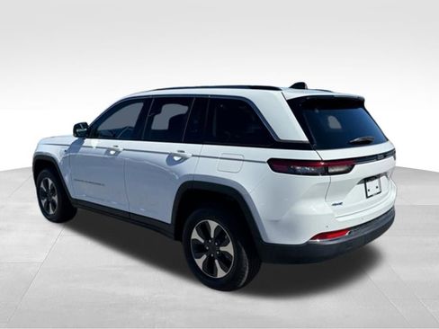 Used 2022 Jeep Grand Cherokee Limited 4xe image 3