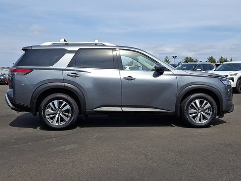 Certified 2023 Nissan Pathfinder SL AWD/4WD image 8