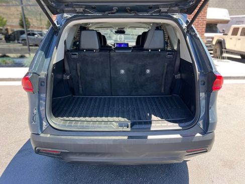 Used 2024 Toyota Grand Highlander AWD image 32