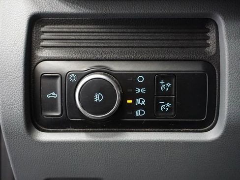Used 2024 Ford F250 XLT AWD/4WD image 9