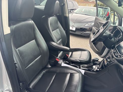 Used 2017 Buick Encore Essence image 18