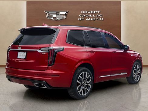 Certified 2024 Cadillac XT6 Sport w/ Technology Package AWD/4WD image 4