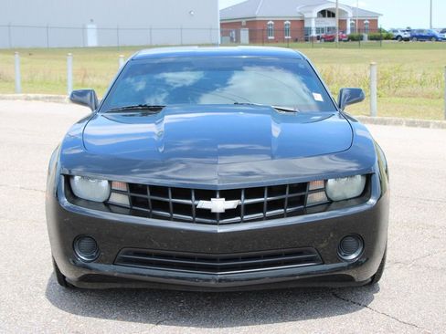 Used 2011 Chevrolet Camaro LS RWD image 4