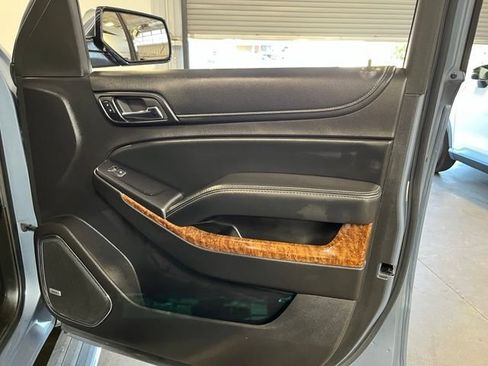 Used 2016 Chevrolet Tahoe LTZ AWD/4WD image 12