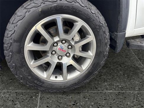 Used 2021 GMC Sierra 1500 Elevation image 14