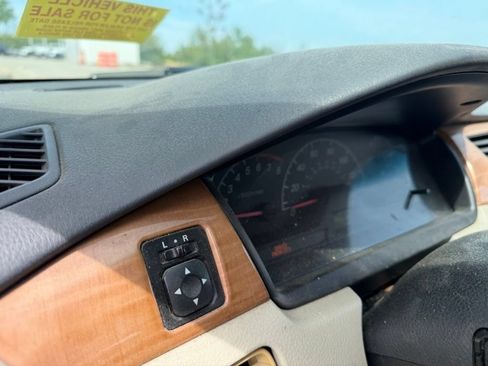 Used 2005 Mitsubishi Lancer ES FWD image 11