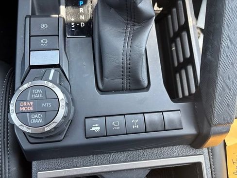 Used 2024 Toyota Tacoma TRD Sport AWD/4WD image 13