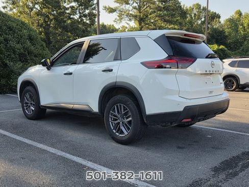 Used 2025 Nissan Rogue S AWD/4WD image 3