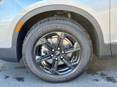 Used 2025 Chevrolet Blazer LT w/ Midnight/Sport Edition image 29