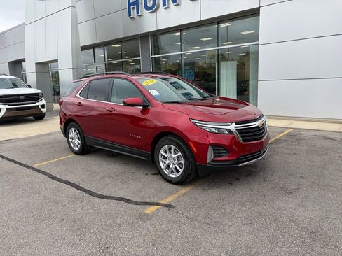 Used 2024 Chevrolet Equinox LT w/ LPO, Floor Liner Package FWD image 12