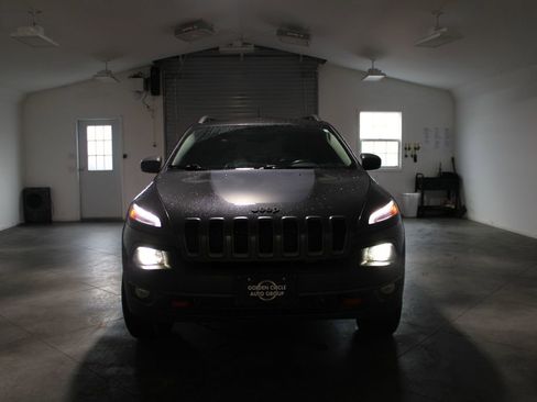 Used 2017 Jeep Cherokee Trailhawk w/ Comfort/Convenience Group image 53