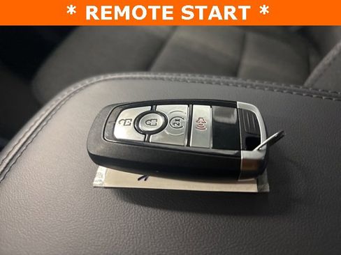 New 2025 Ford Maverick XLT w/ XLT Luxury Package image 29