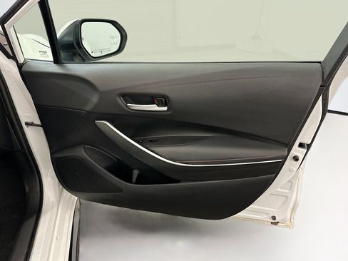 Used 2024 Toyota Corolla SE image 33
