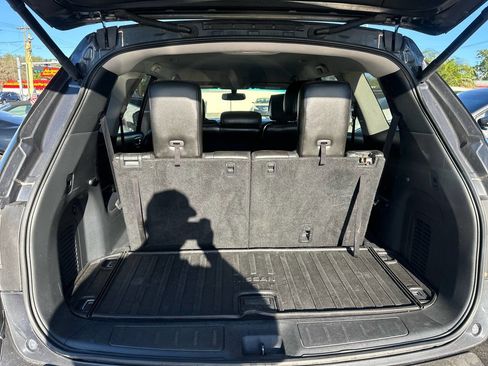 Used 2013 Nissan Pathfinder SL w/ Cargo Pkg image 24