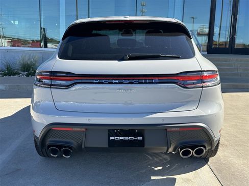 New 2026 Porsche Macan image 6