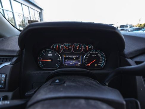 Used 2015 Chevrolet Suburban LT w/ Max Trailering Package image 6