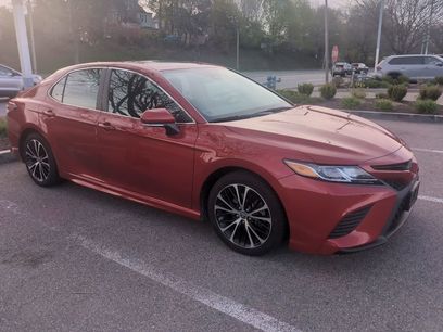 Used 2020 Toyota Camry SE w/ Moonroof Package