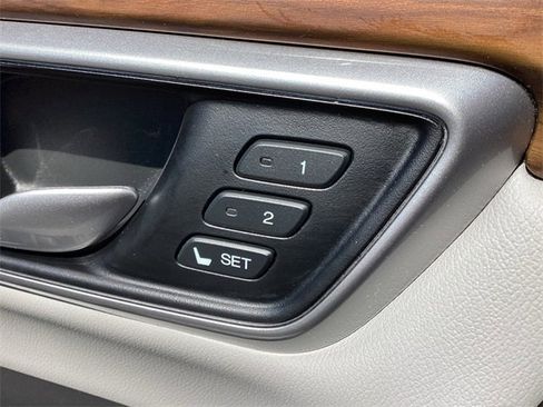 Used 2022 Honda CR-V EX-L image 29