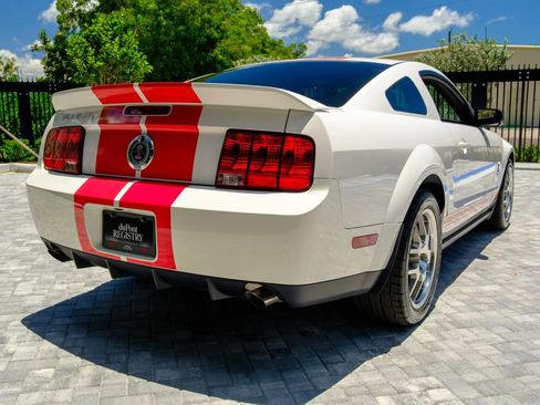Used 2007 Ford Mustang Shelby GT500 RWD image 97
