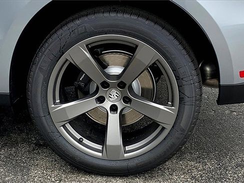 New 2025 Porsche Macan image 17