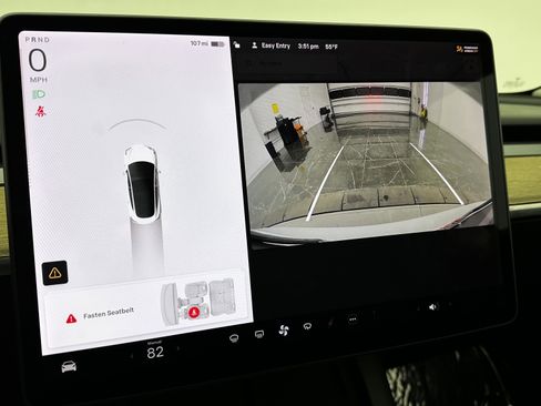 Used 2021 Tesla Model 3 Standard Range Plus image 21