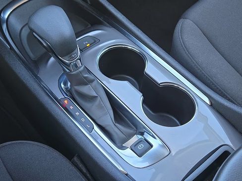 Used 2024 Chevrolet Malibu LT image 28