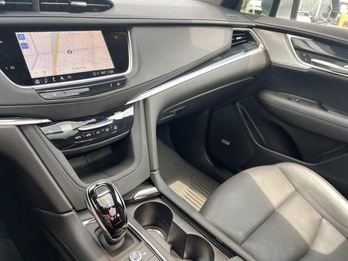 Certified 2024 Cadillac XT5 Premium Luxury AWD/4WD image 29