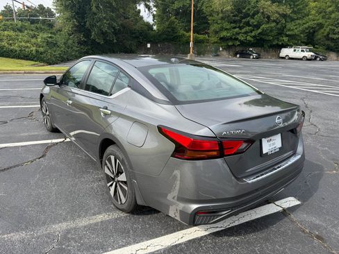 Used 2021 Nissan Altima 2.5 SV AWD/4WD image 7