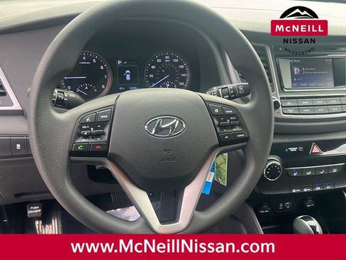 Used 2017 Hyundai Tucson SE image 23