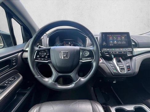 Used 2018 Honda Odyssey Touring image 7