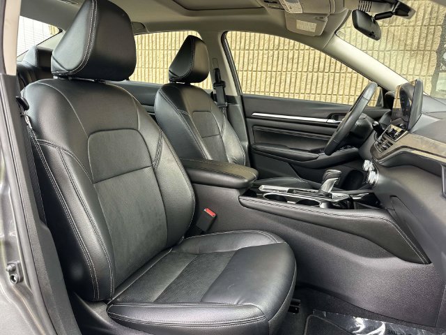 Used 2023 Nissan Altima 2.5 SL AWD/4WD image 11