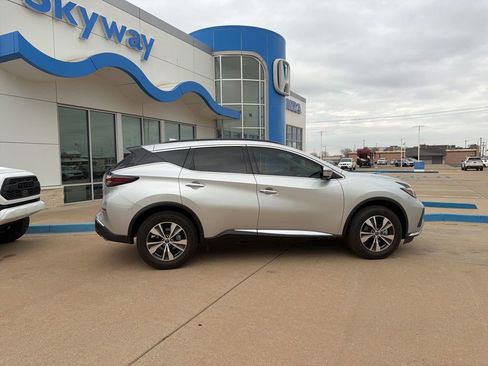 Used 2023 Nissan Murano SV image 32