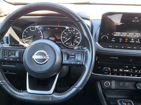 Used 2022 Nissan Rogue SL w/ SL Premium Package image 29