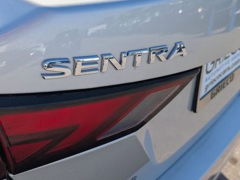 Certified 2021 Nissan Sentra SV image 13