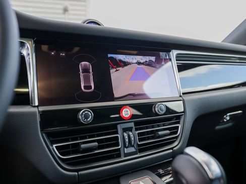 New 2025 Porsche Macan S image 19