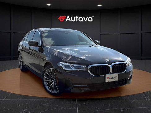 Used 2023 BMW 530i xDrive w/ Premium Package AWD/4WD image 7