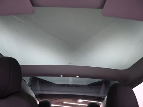 Used 2023 Tesla Model 3 Performance image 18