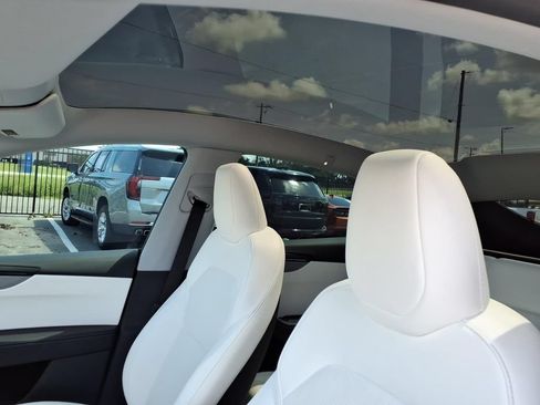 Used 2026 Tesla Model Y Long Range AWD/4WD image 26