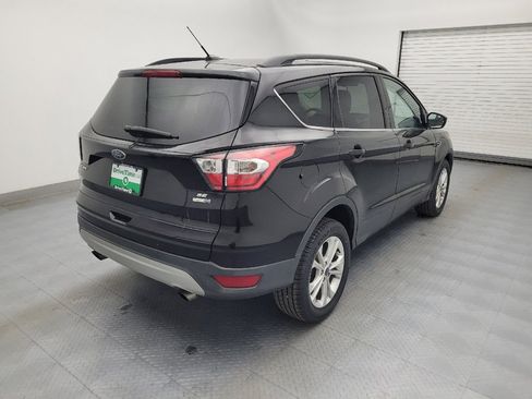 Used 2018 Ford Escape SE image 9